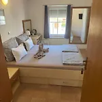 Lucy Apartament *