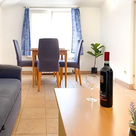 Lucy * メドゥリン