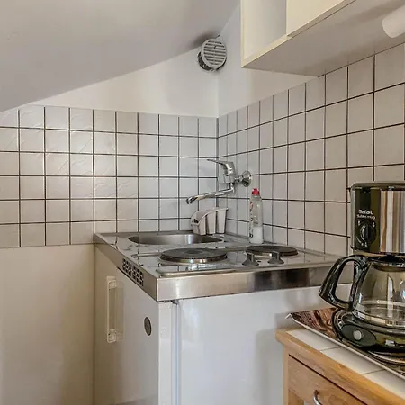 Lucy Apartment